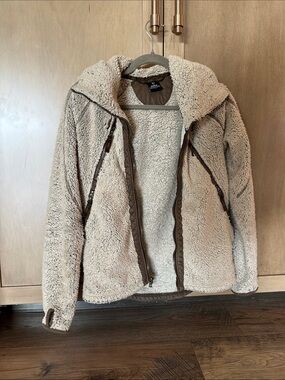 Kuhl Cream Sherpa Jacket with Brown Trim
